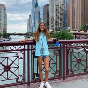 Meet your Posher, Holly